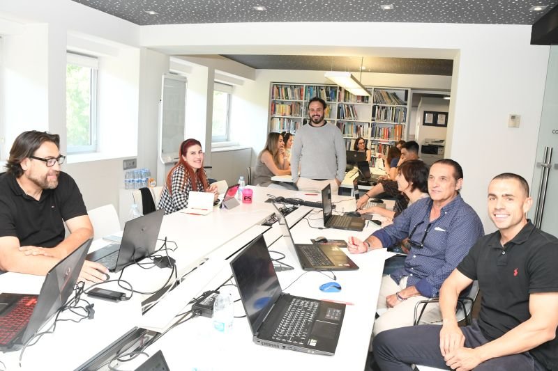 Sesión del módulo de inteligencia artificial con profesionales del sector
